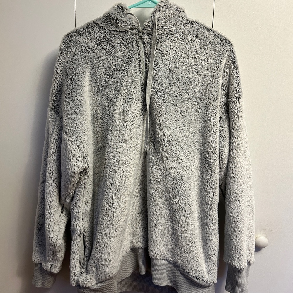 Aerie Cozy Gray Fleece Quarter Zip-